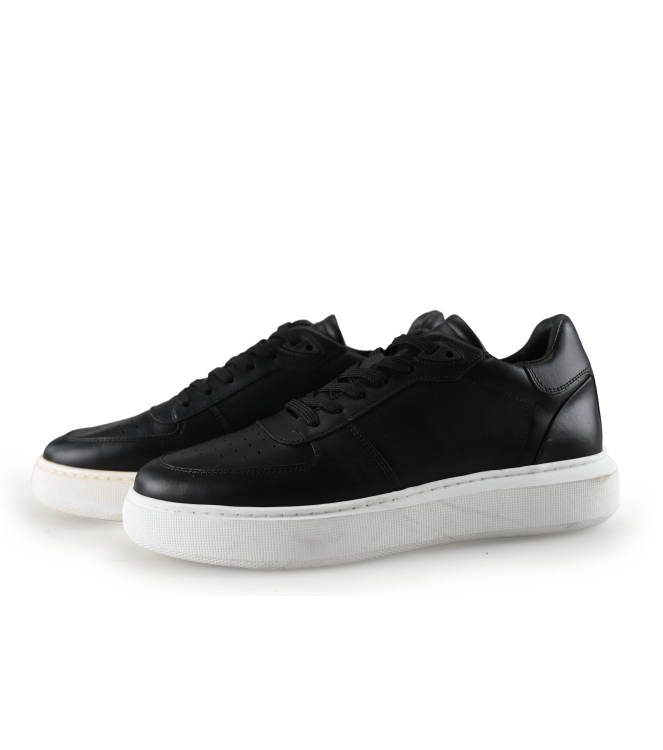 Manfield Sneakers