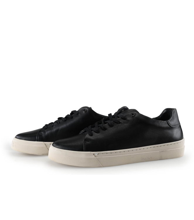Manfield Sneakers