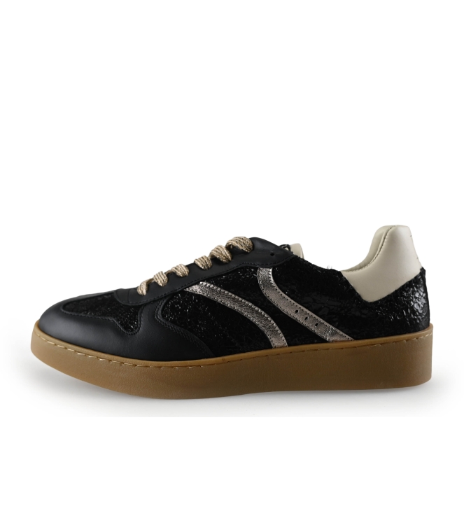 Manfield Sneakers
