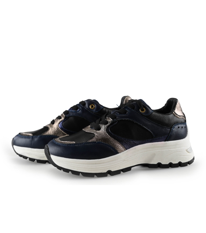 Manfield Sneakers