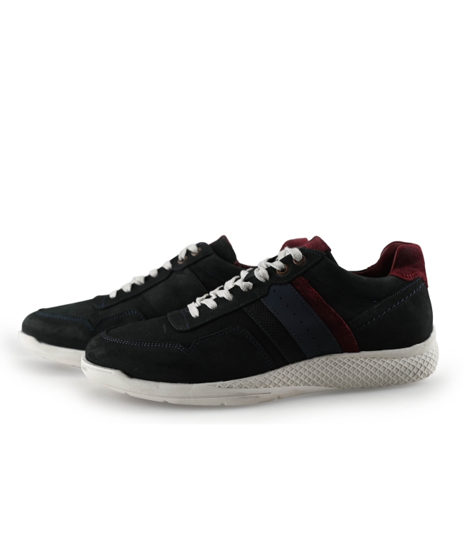 No Stress Sneakers