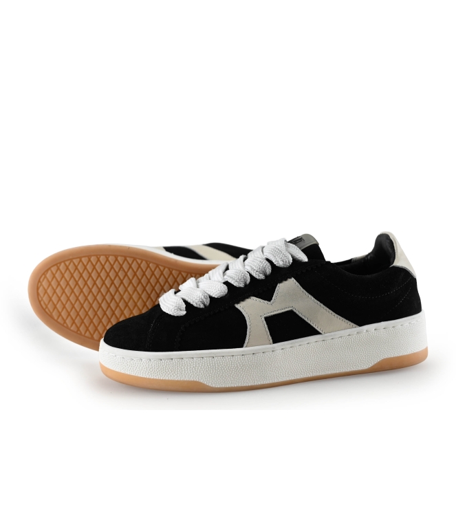 Manfield Sneakers