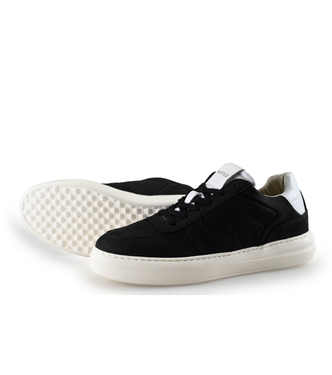 Manfield Sneakers