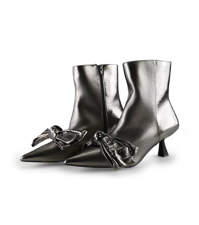 Sacha Pumps