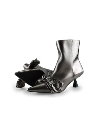 Sacha Pumps