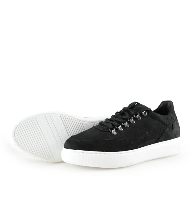 Manfield Sneakers