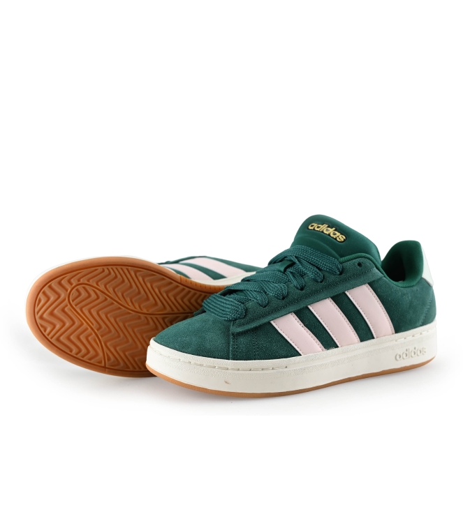Adidas Sneakers