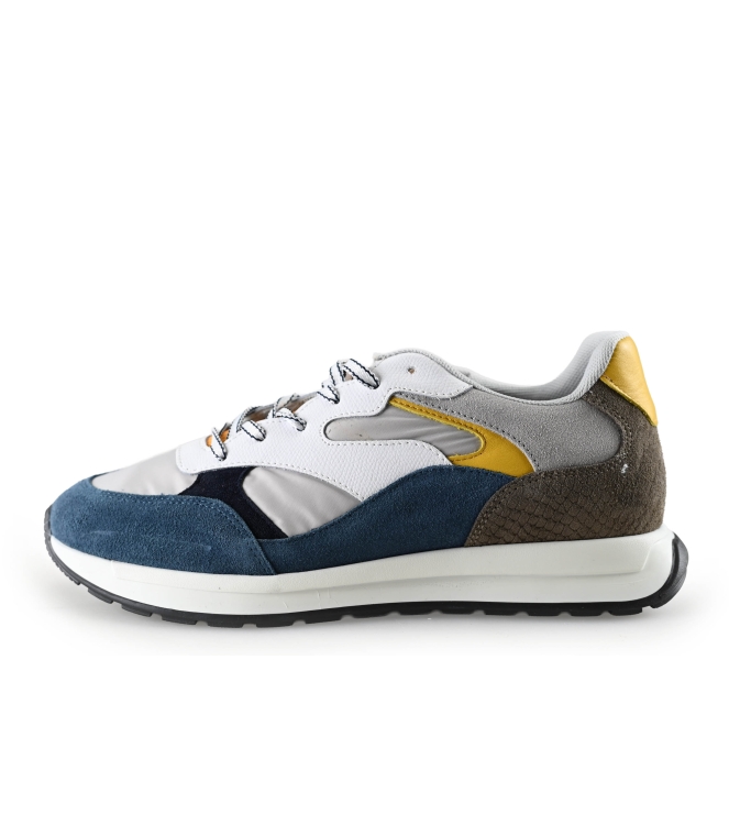 Vertice Sneakers