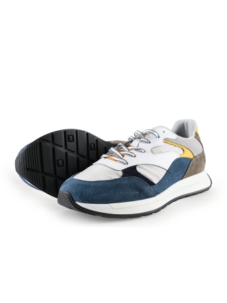Vertice Sneakers