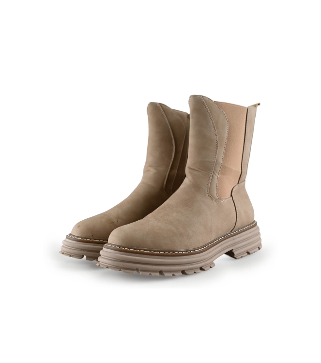 DSTRCT Chelsea boots
