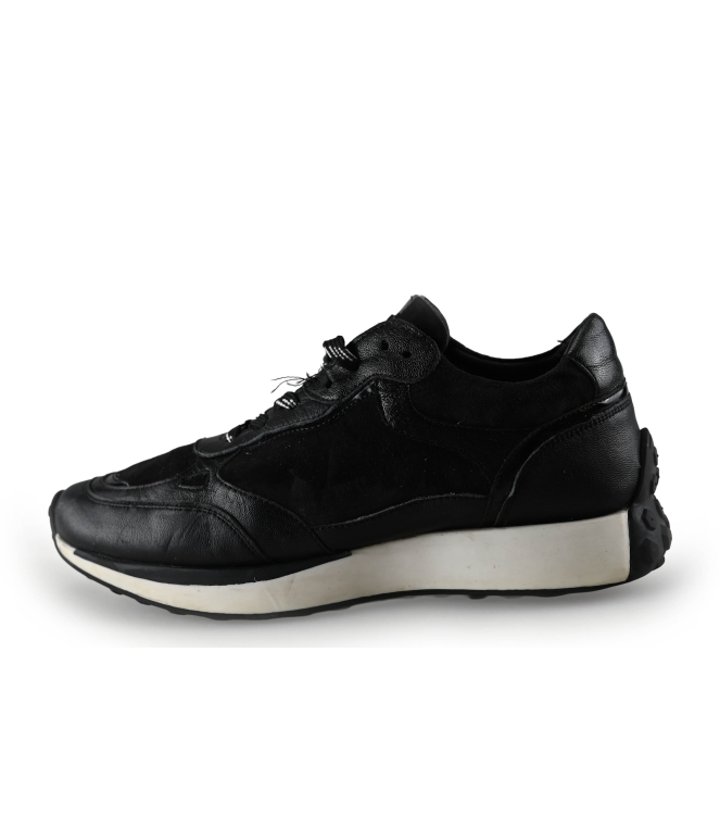 No Stress Sneakers