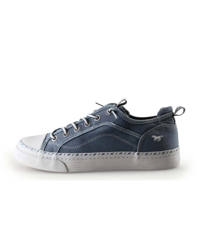 Mustang Sneakers