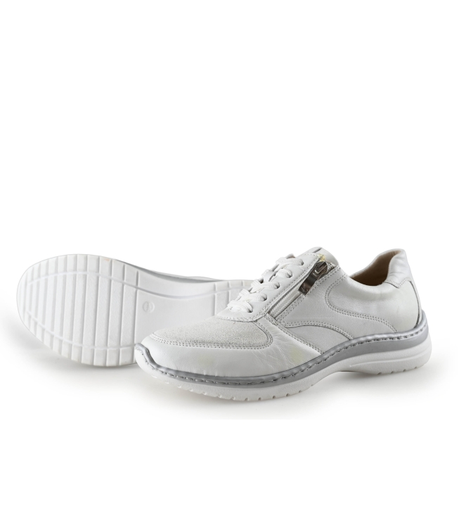 Caprice Sneakers