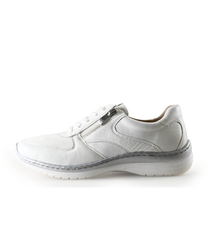 Caprice Sneakers