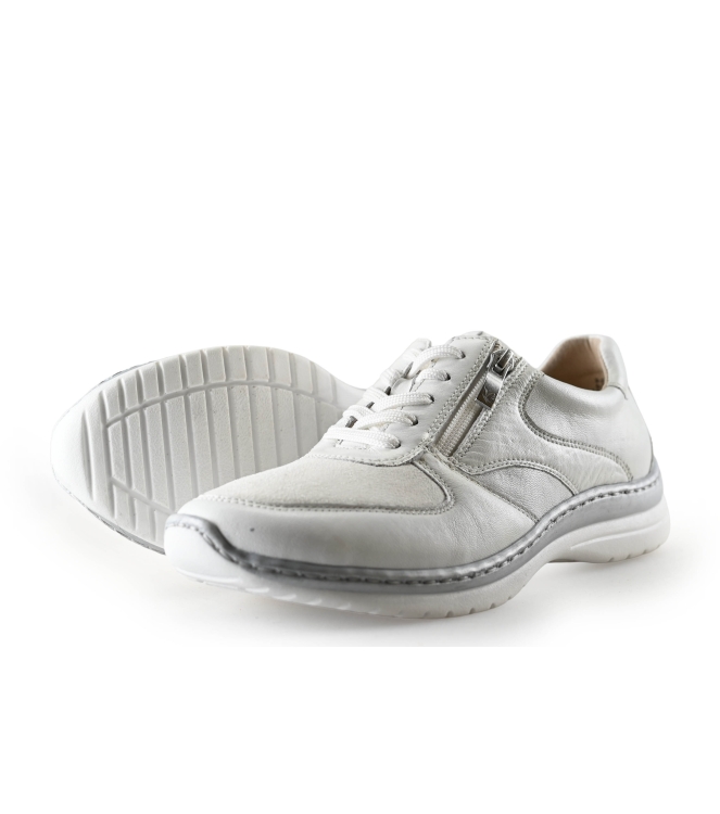 Caprice Sneakers