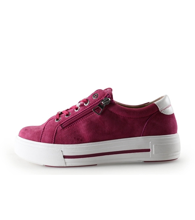Caprice Sneakers