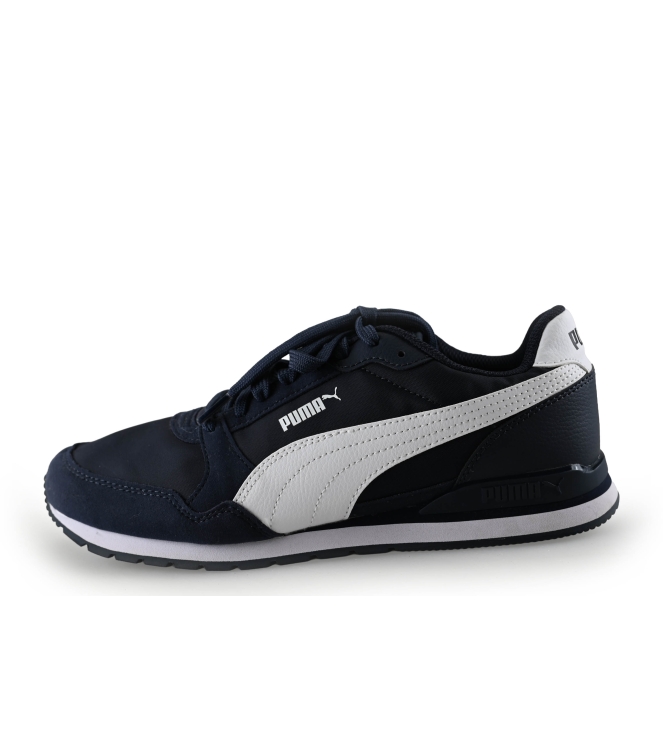 Puma Sneakers