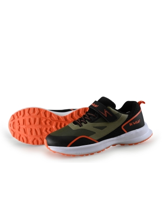 Be Wild Sneakers
