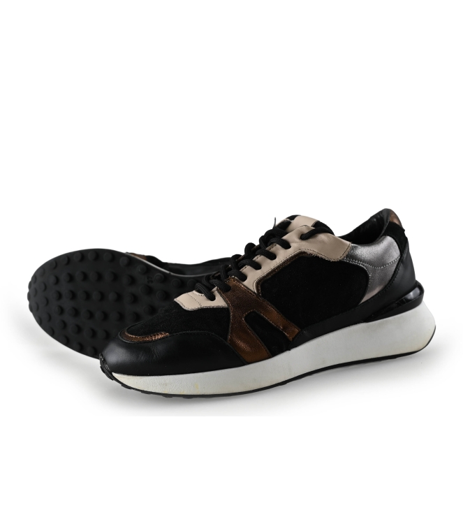 Manfield Sneakers