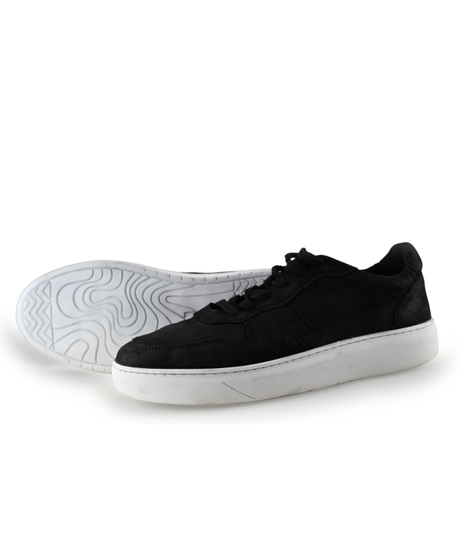 Manfield Sneakers