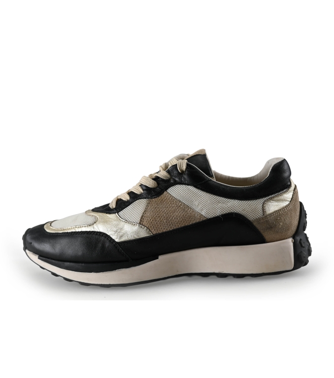 No Stress Sneakers