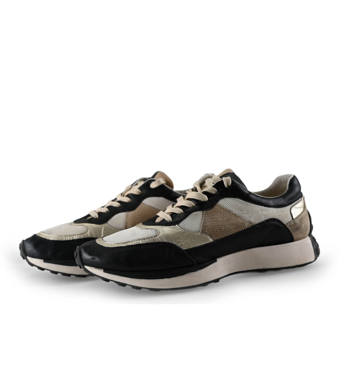 No Stress Sneakers