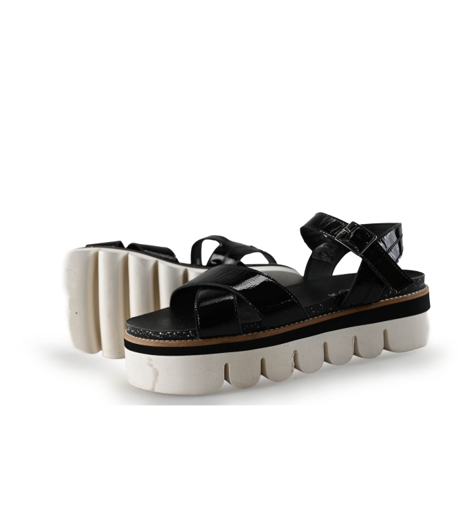 Ara Sandalen