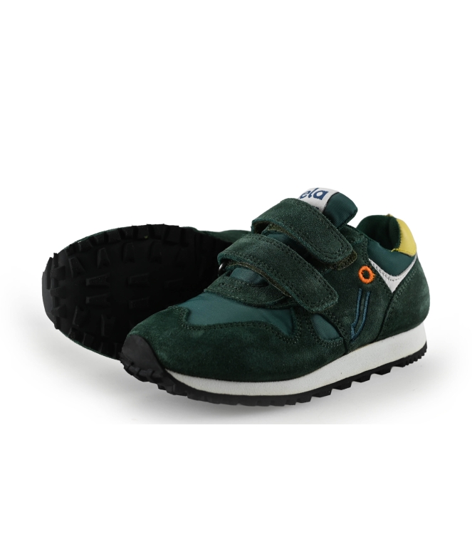 Jela Sneakers