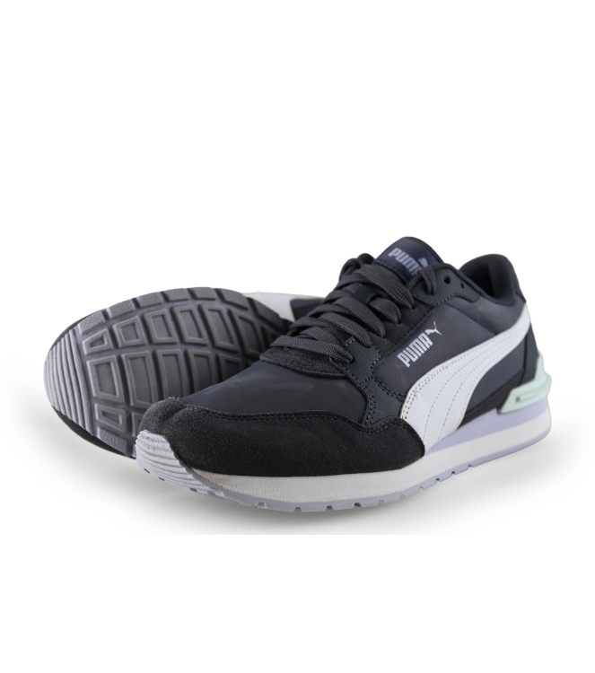 Puma Sneakers