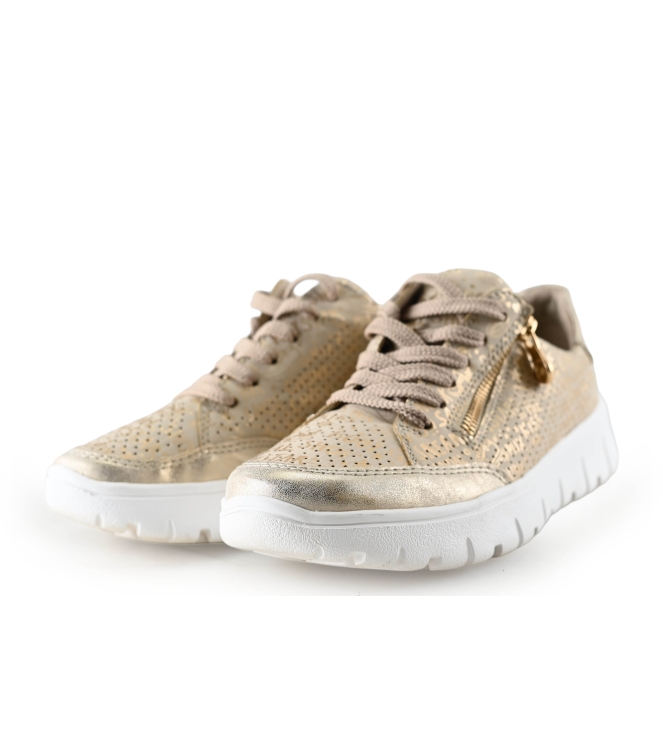 Hoe Ch Sneakers