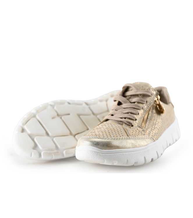 Hoe Ch Sneakers