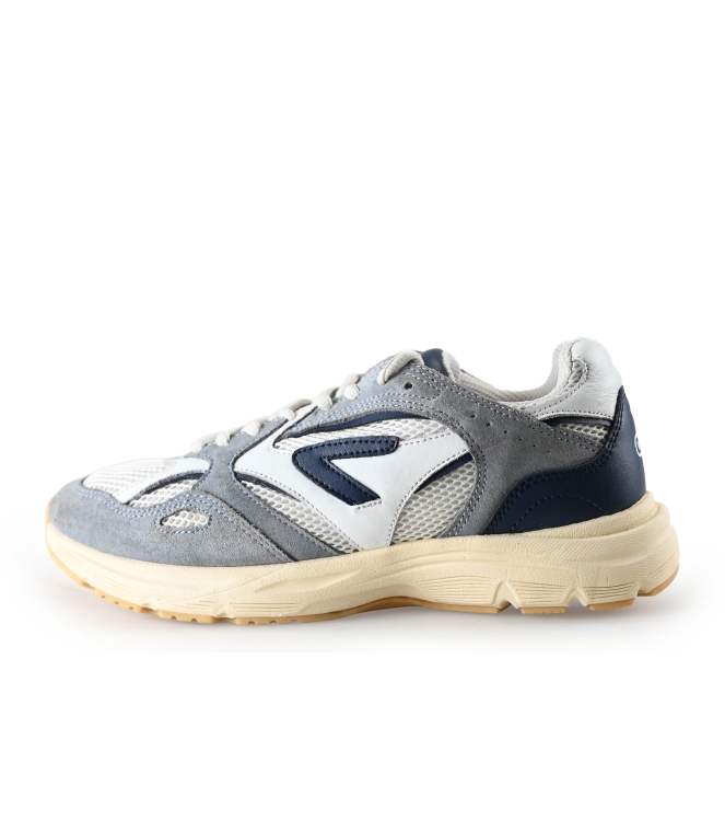 Hub Sneakers
