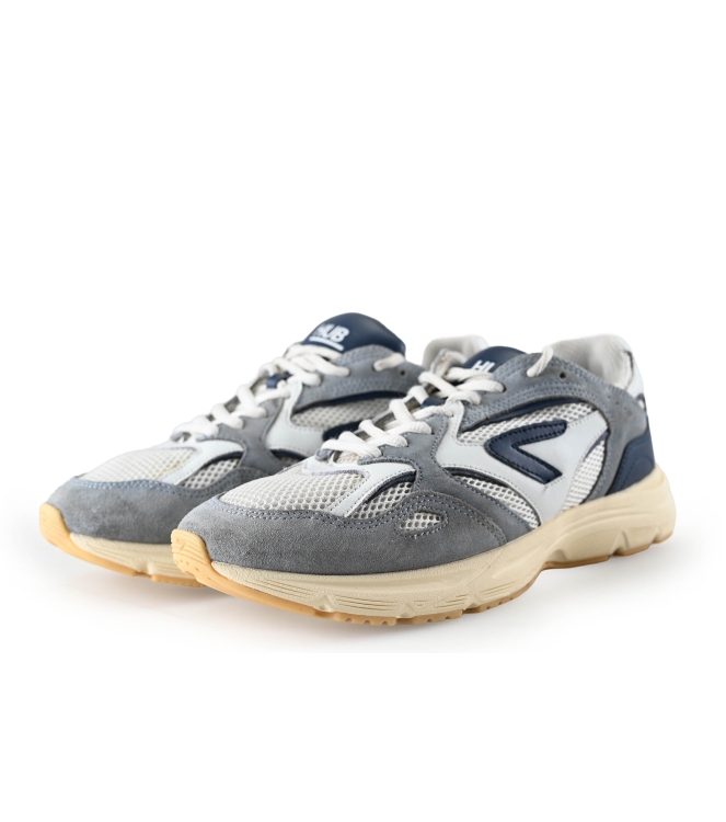 Hub Sneakers