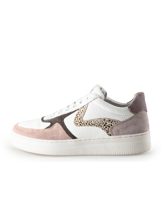 Maruti Sneakers