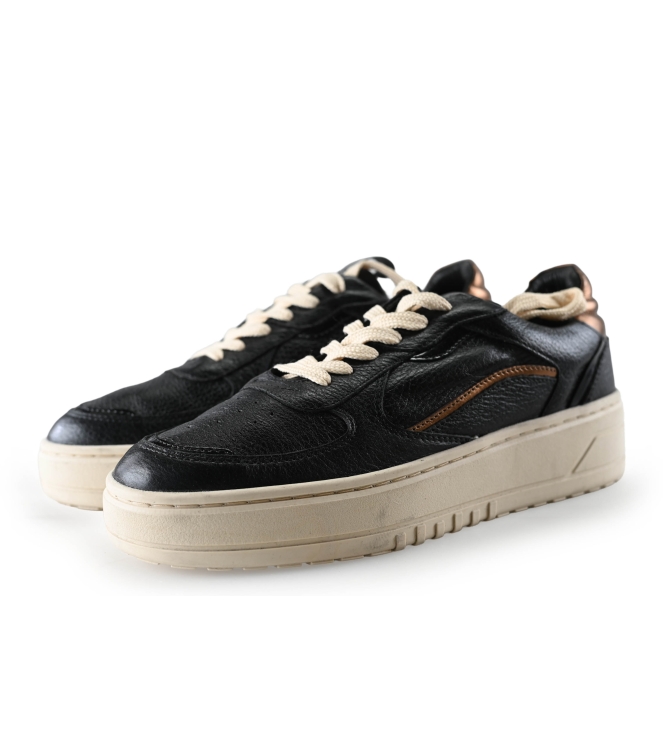 Manfield Sneakers