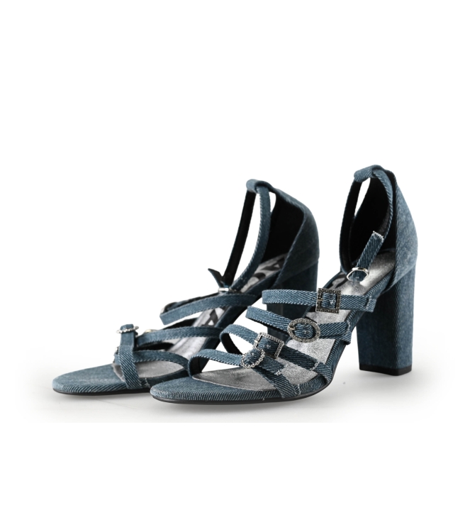Sacha Pumps