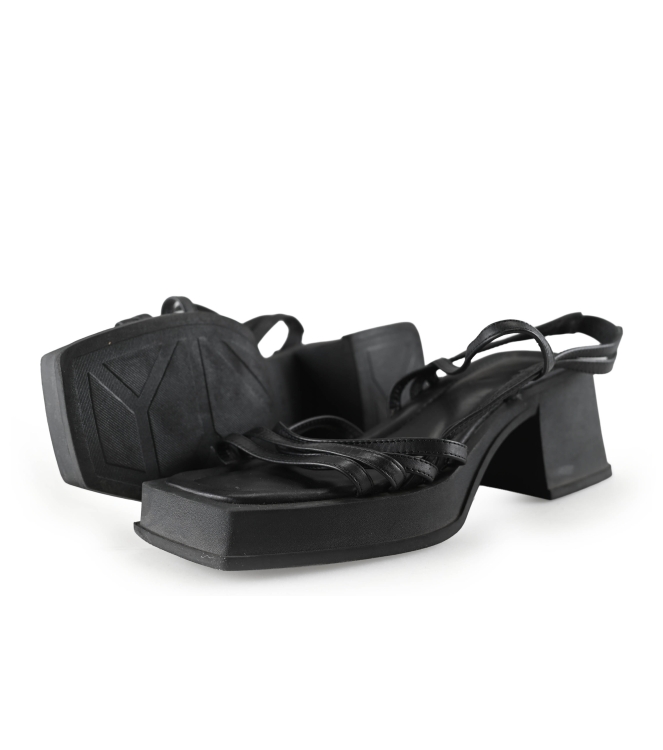 Vagabond Pumps