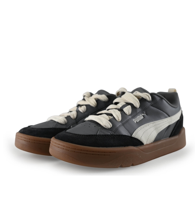 Puma Sneakers