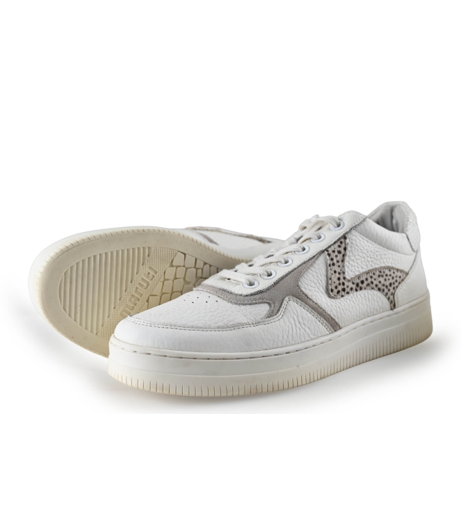 Maruti Sneakers