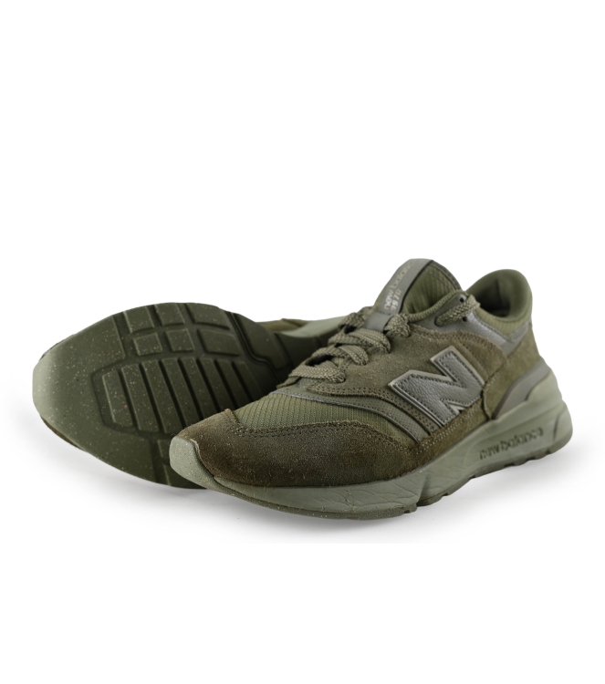 New Balance Sneakers