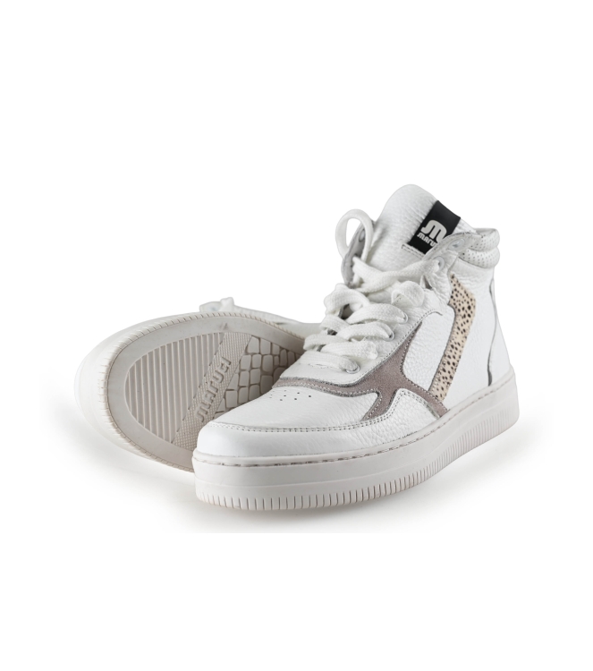 We Hoge sneakers