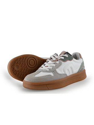 Maruti Sneakers