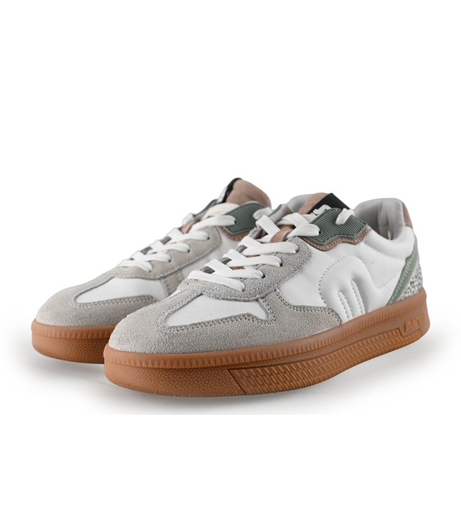 Maruti Sneakers