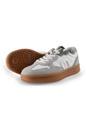 Maruti Sneakers