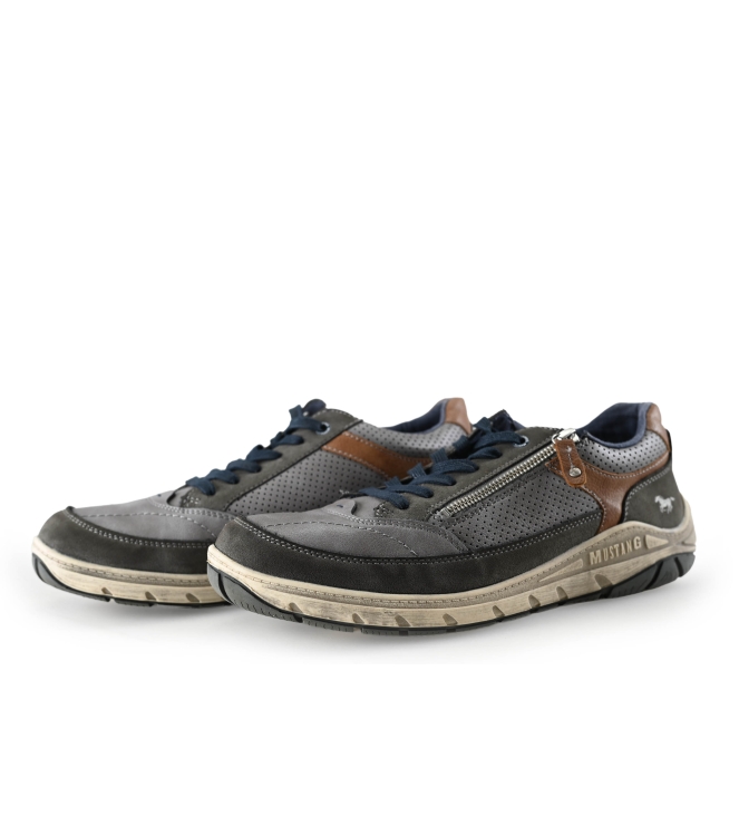 Mustang Sneakers