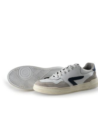 Hub Sneakers