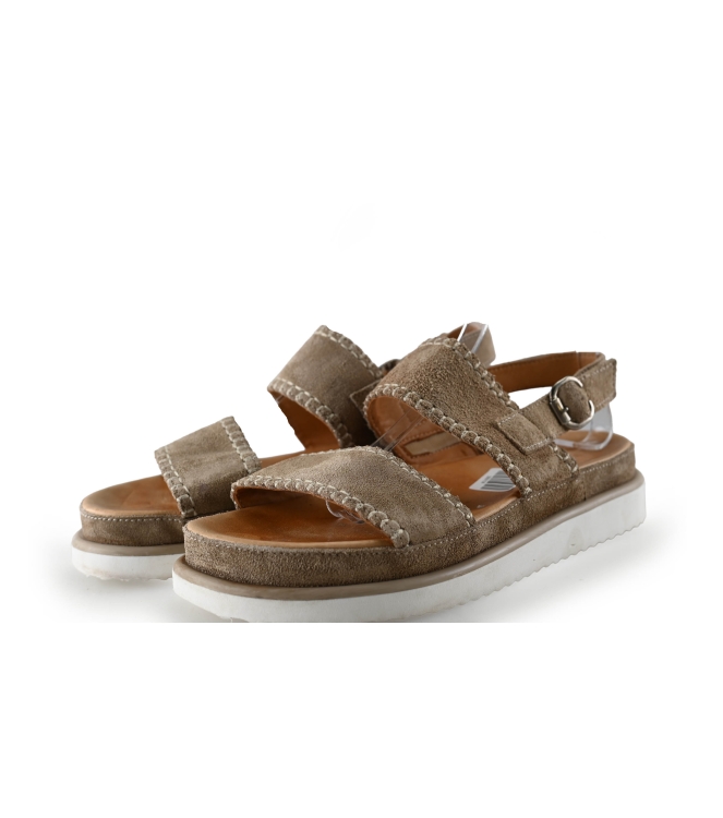 Ayana Sandalen