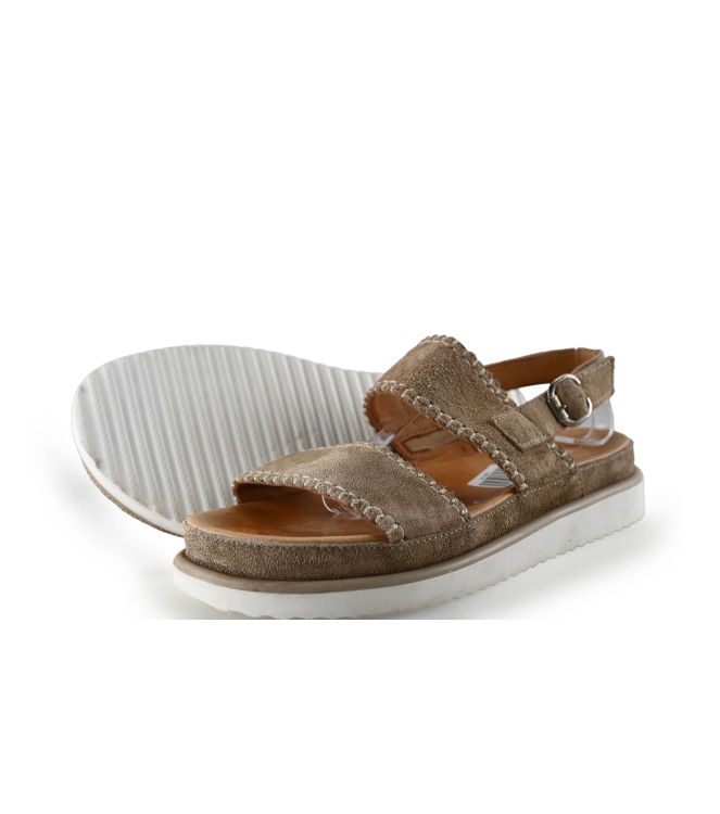 Ayana Sandalen