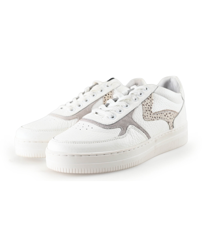 Maruti Sneakers