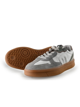 Maruti Sneakers